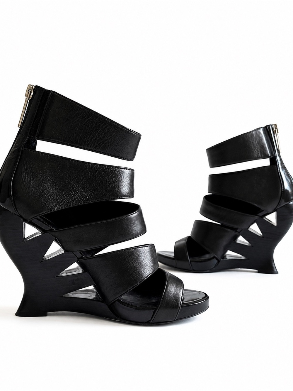Donald J. Pliner Abstract Art Heeled Black Wedge Sandal. Logo Zipper Heel 7.5